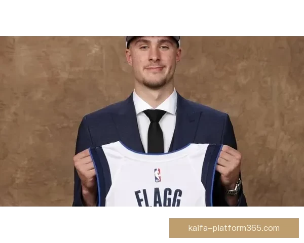 布泽尔状元稳了 大一数据全面超越弗拉格 名嘴忧虑其能否适应NBA